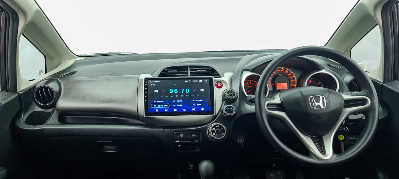 terpakai 2013 Honda JAZZ I-VTEC 1.5