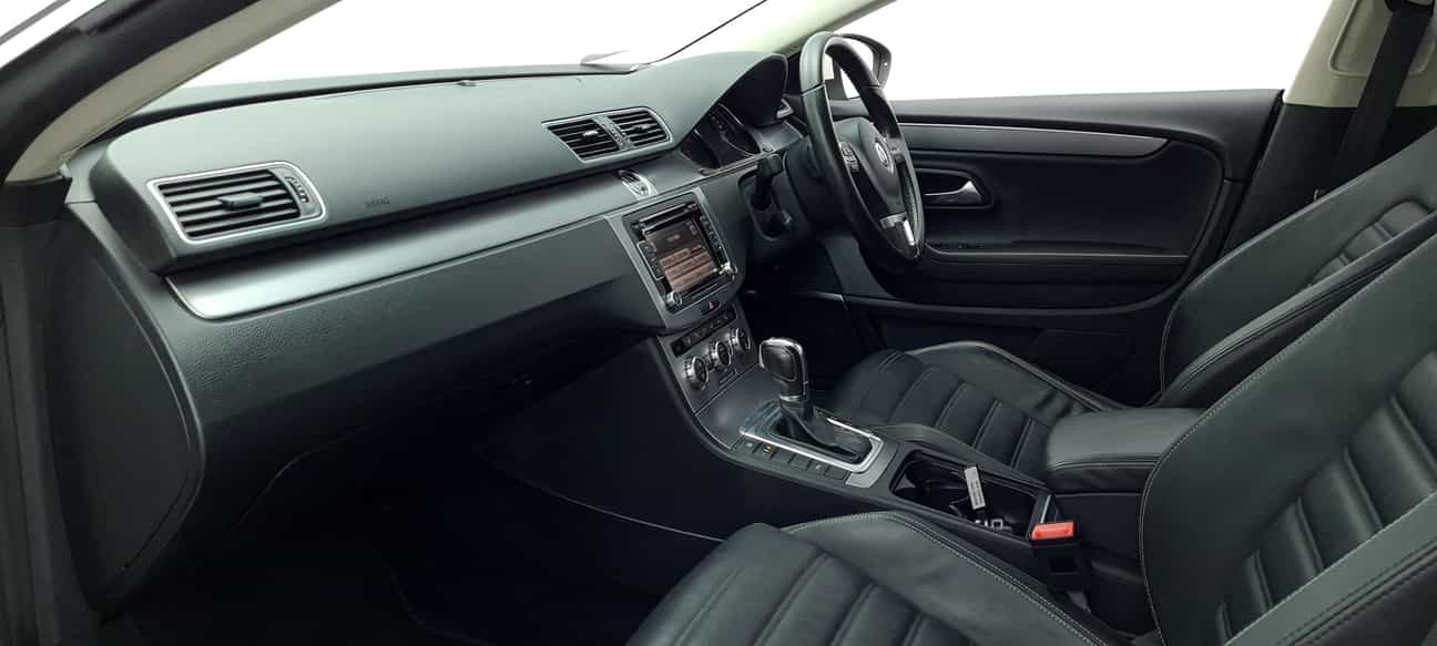 terpakai 2013 Volkswagen CC TSI COMFORT 1.8