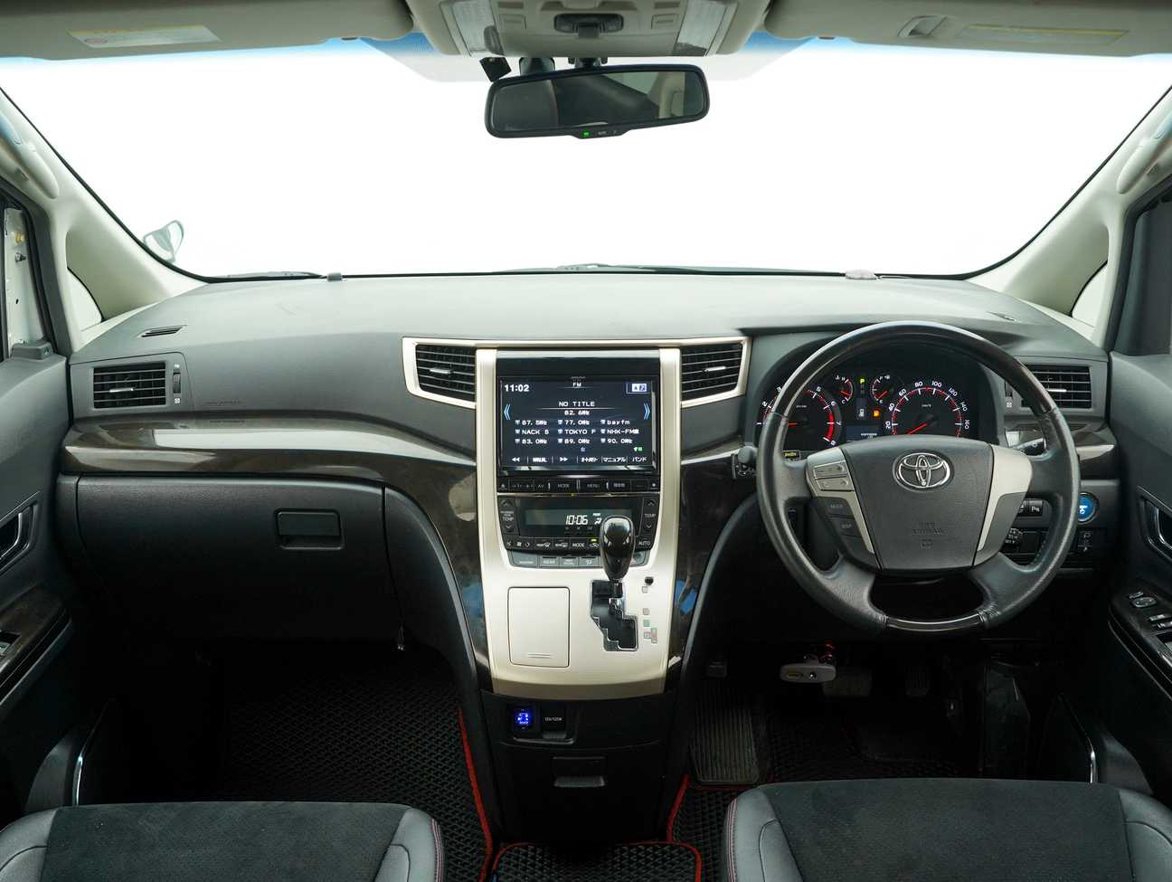 used 2013 Toyota Vellfire Z Golden Eyes 2.4