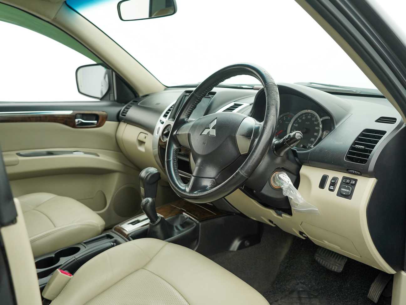 terpakai 2009 Mitsubishi Pajero Sport GS 2.5