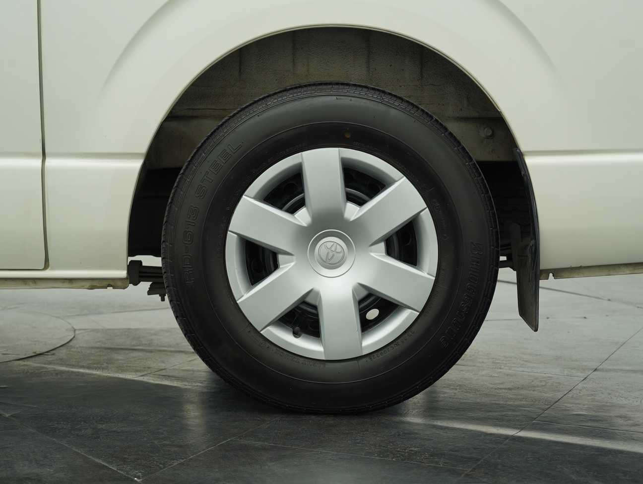 used 2022 Toyota Hiace Panel 2.5