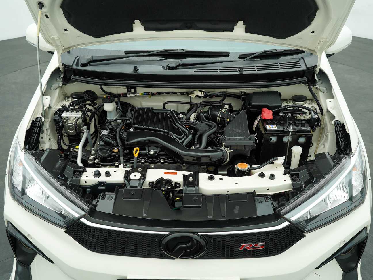 terpakai 2023 Perodua Bezza Advance 1.3