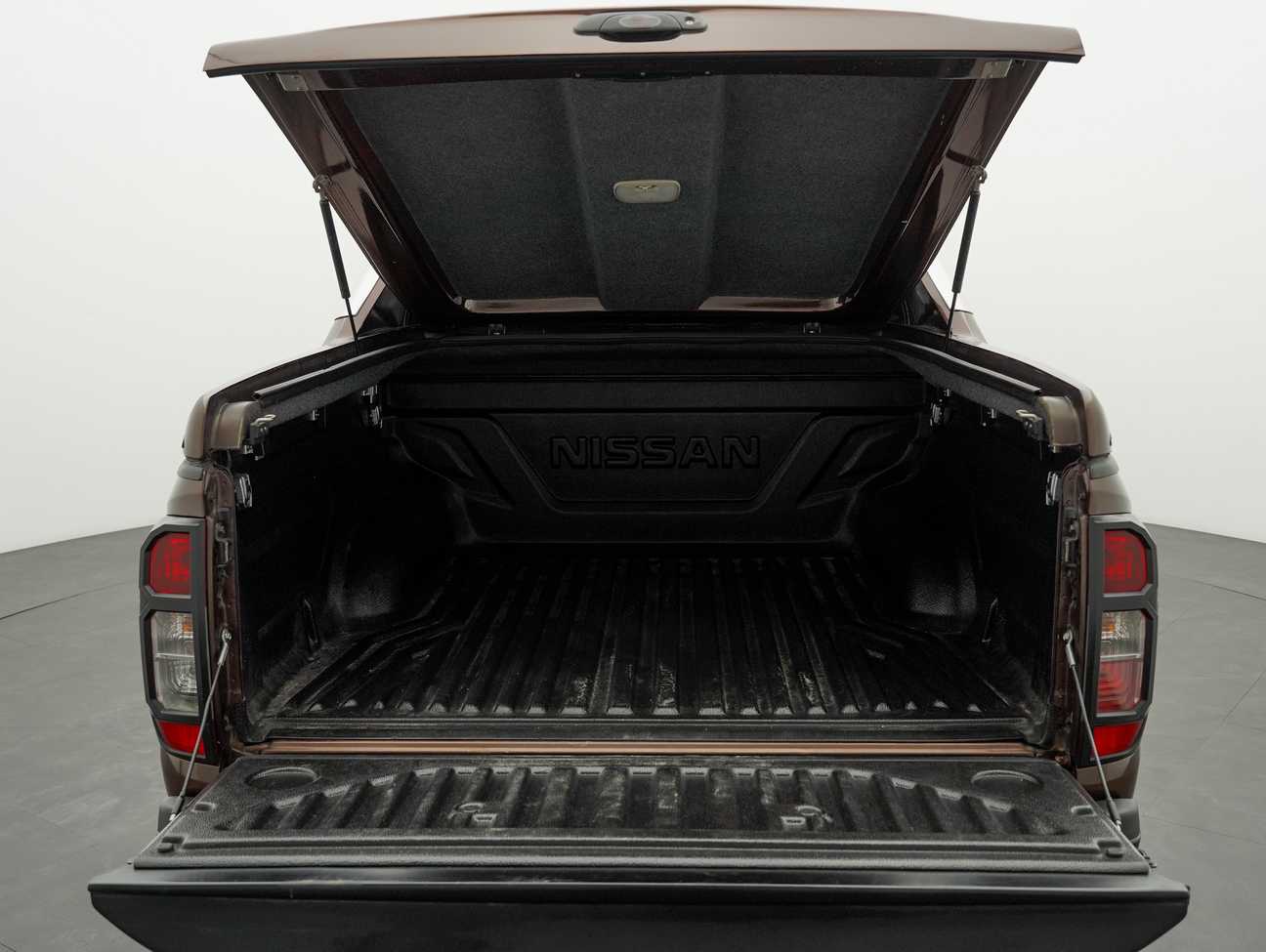 used 2018 Nissan Navara NP300 VL Dual Cab 2.5