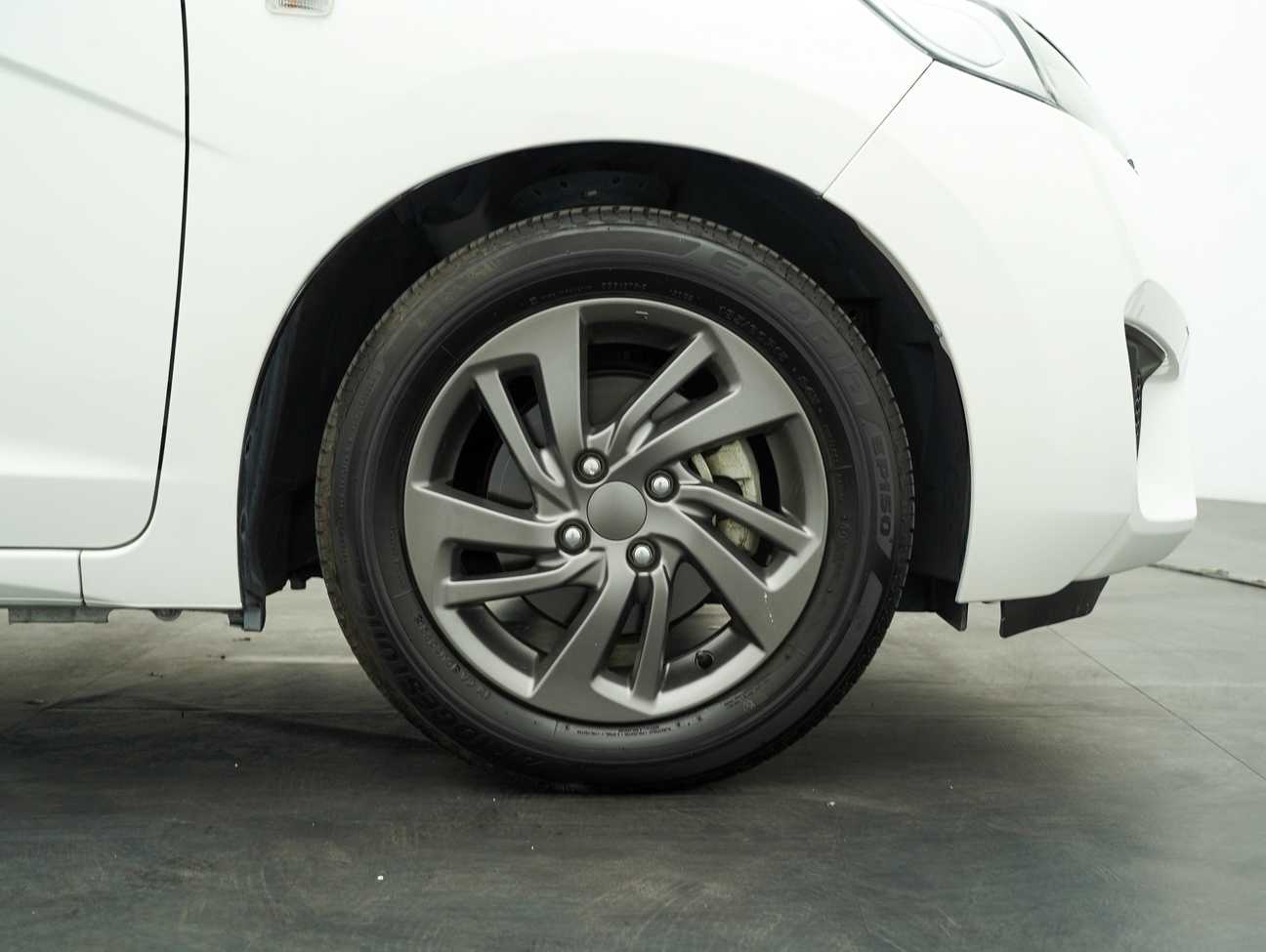 used 2015 Honda Jazz E 1.5