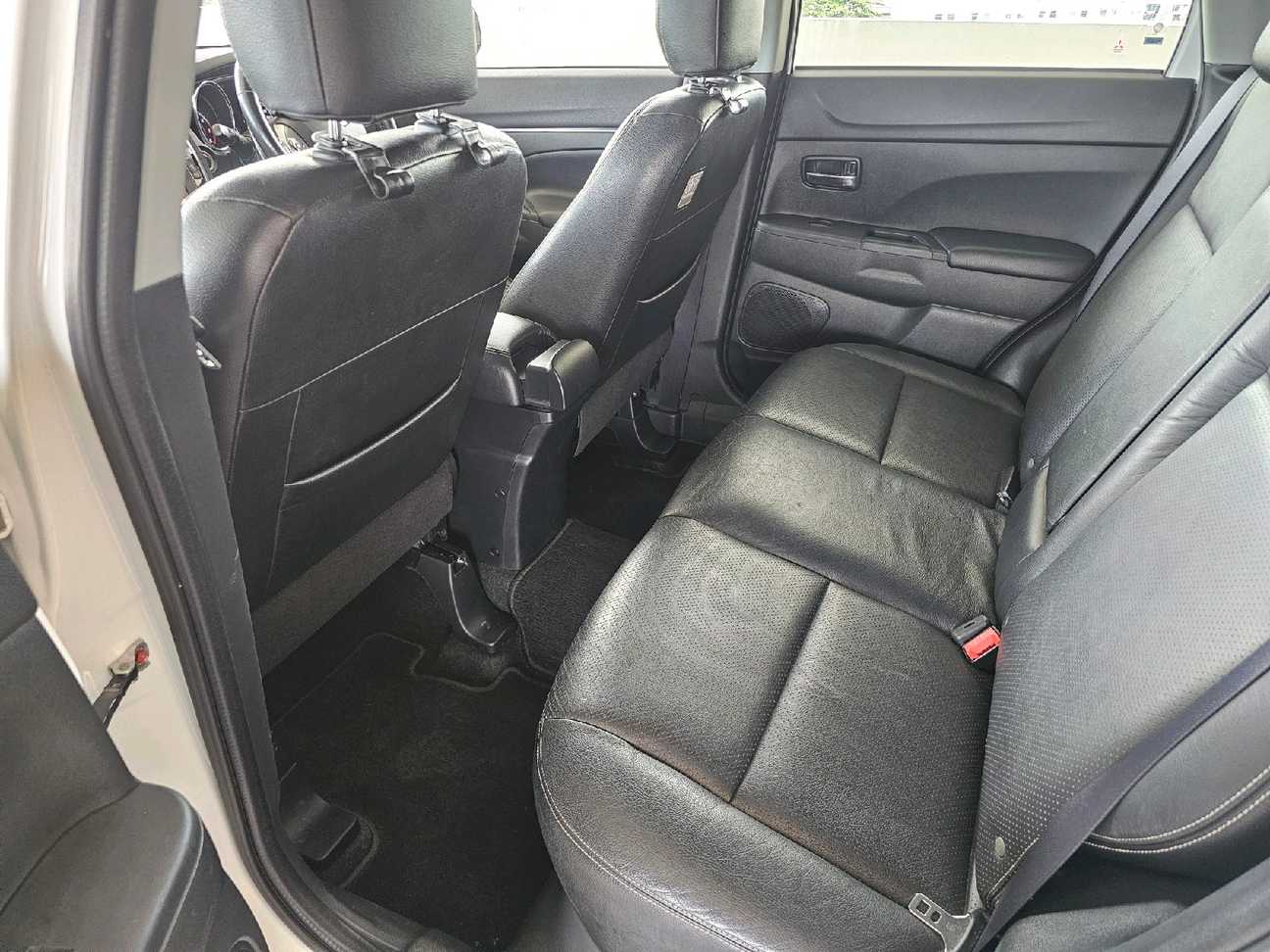 terpakai 2015 Mitsubishi ASX  2.0