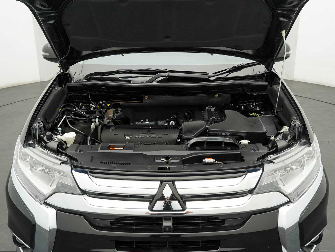 used 2018 Mitsubishi Outlander  2.4