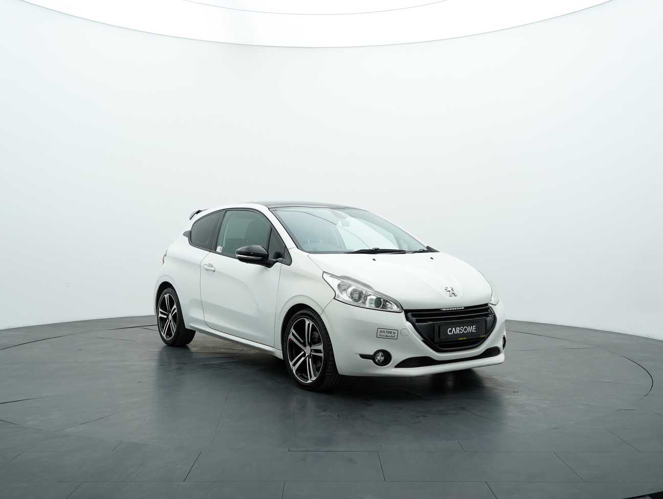 terpakai 2014 Peugeot 208 Allure 3 Door 1.6