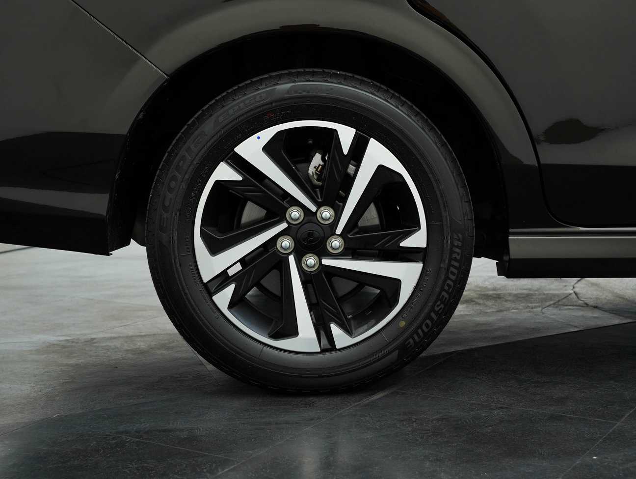 used 2023 Perodua Alza AV 1.5