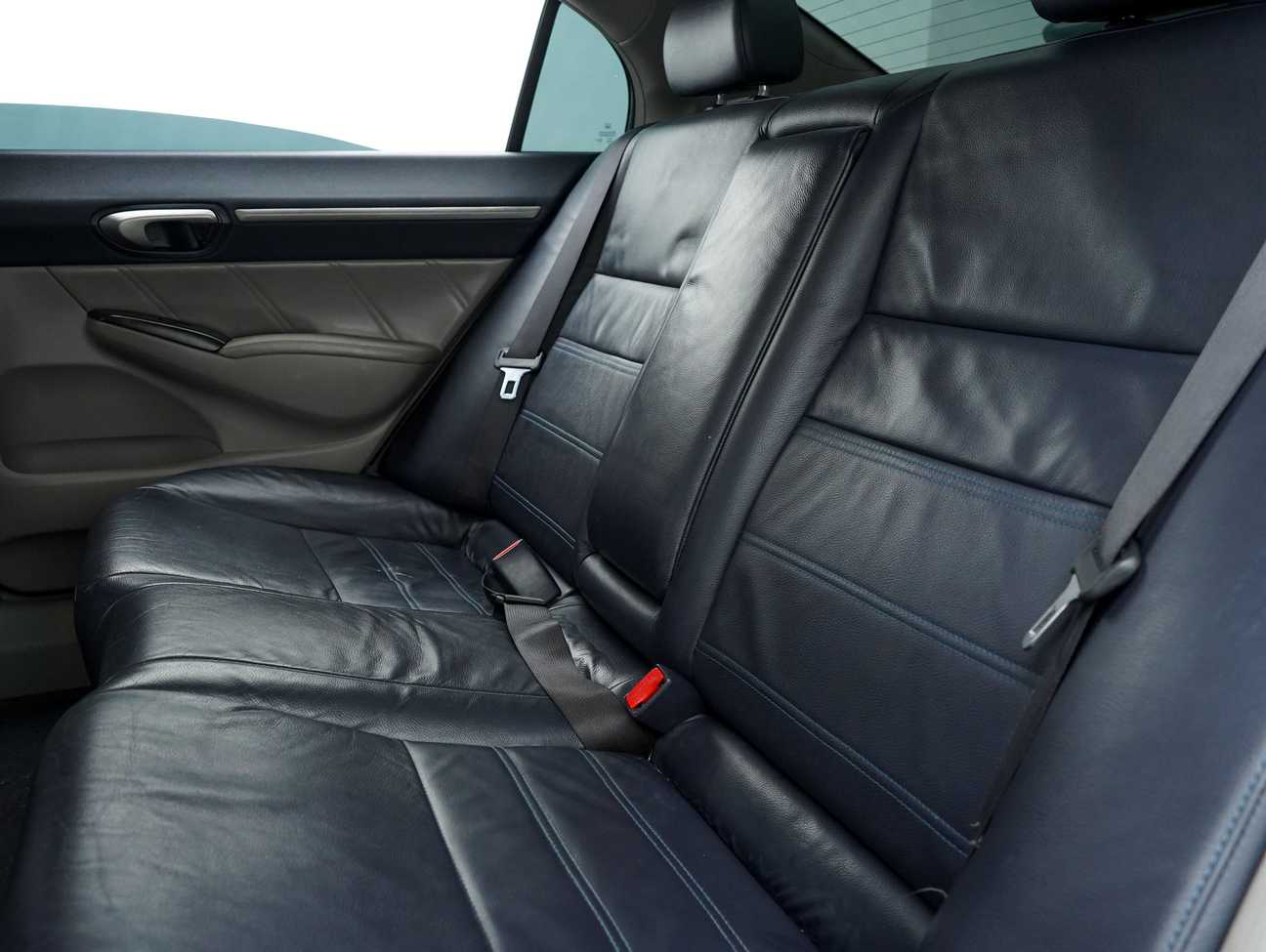 terpakai 2010 Honda Civic S-L 1.8