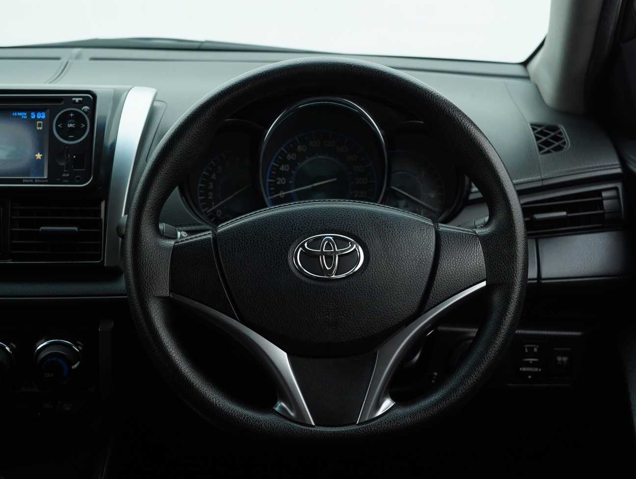 terpakai 2015 Toyota Vios J 1.5