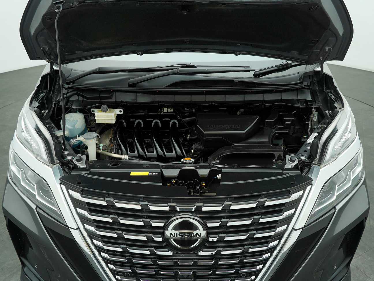 used 2022 Nissan Serena S-Hybrid High-Way Star Premium 2.0