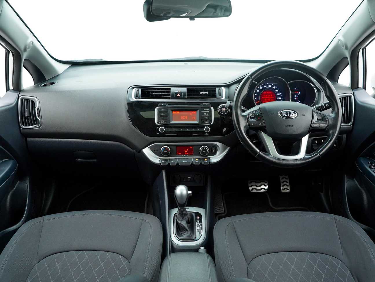 terpakai 2015 Kia Rio SX 1.4