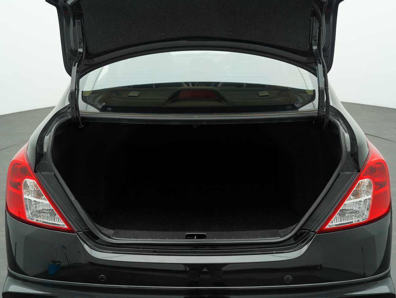 used 2018 Nissan Almera VL 1.5