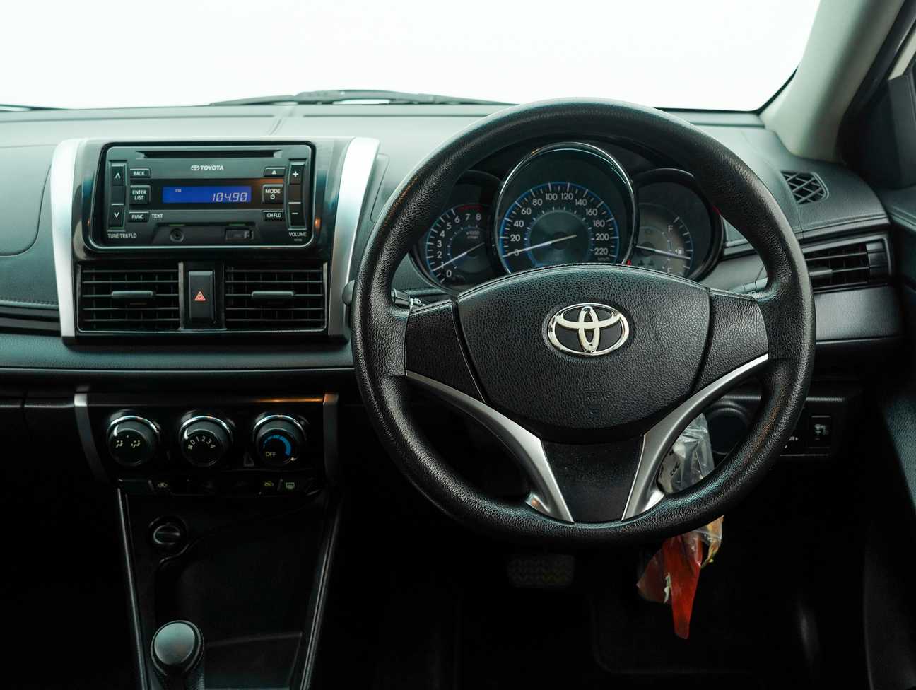 terpakai 2013 Toyota Vios J 1.5