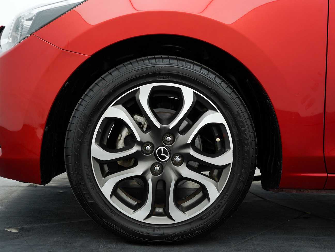 terpakai 2016 Mazda 2 SKYACTIV-G (Halogen Headlight) 1.5