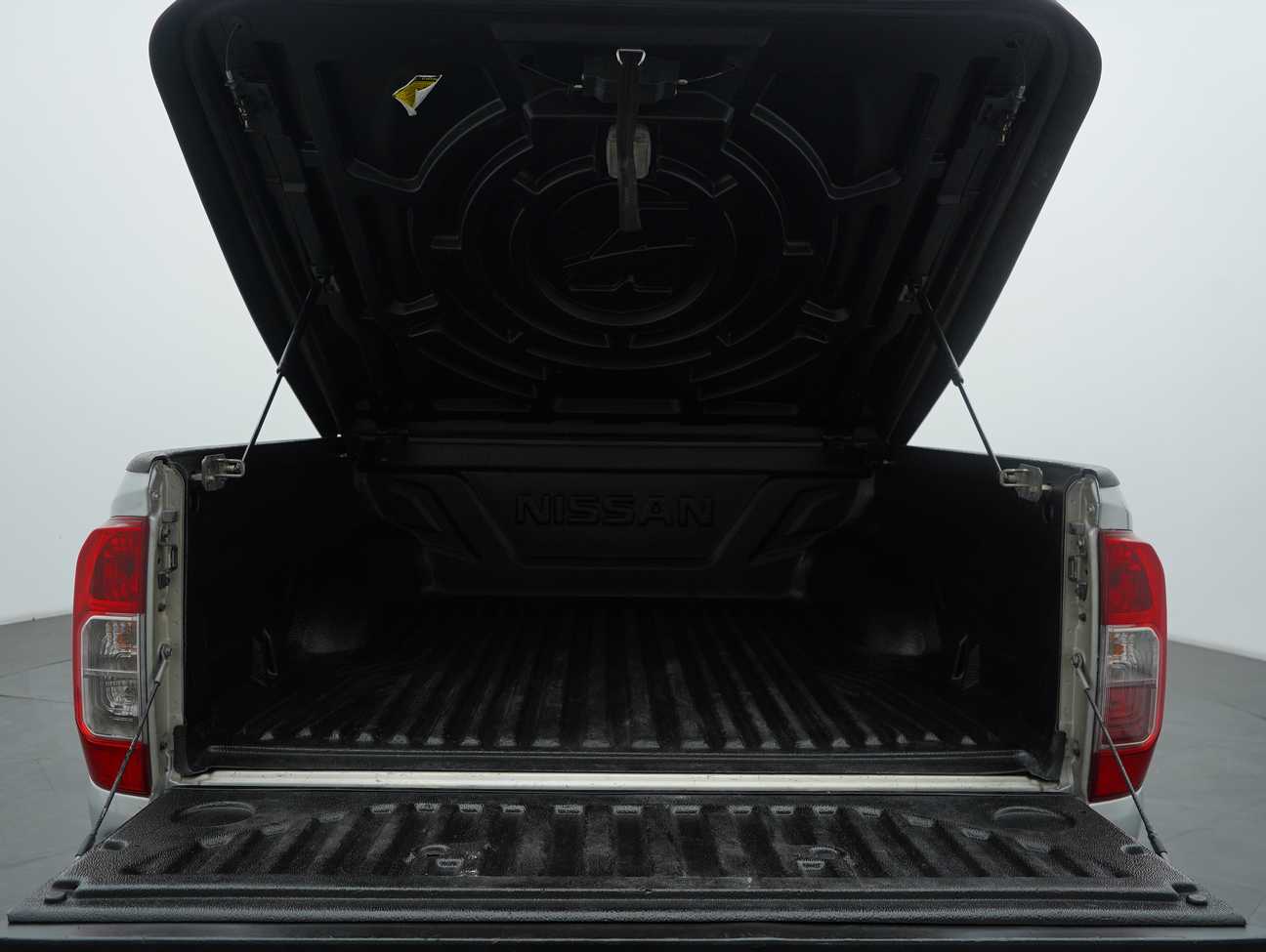 used 2015 Nissan Navara NP300 SE Dual Cab 2.5