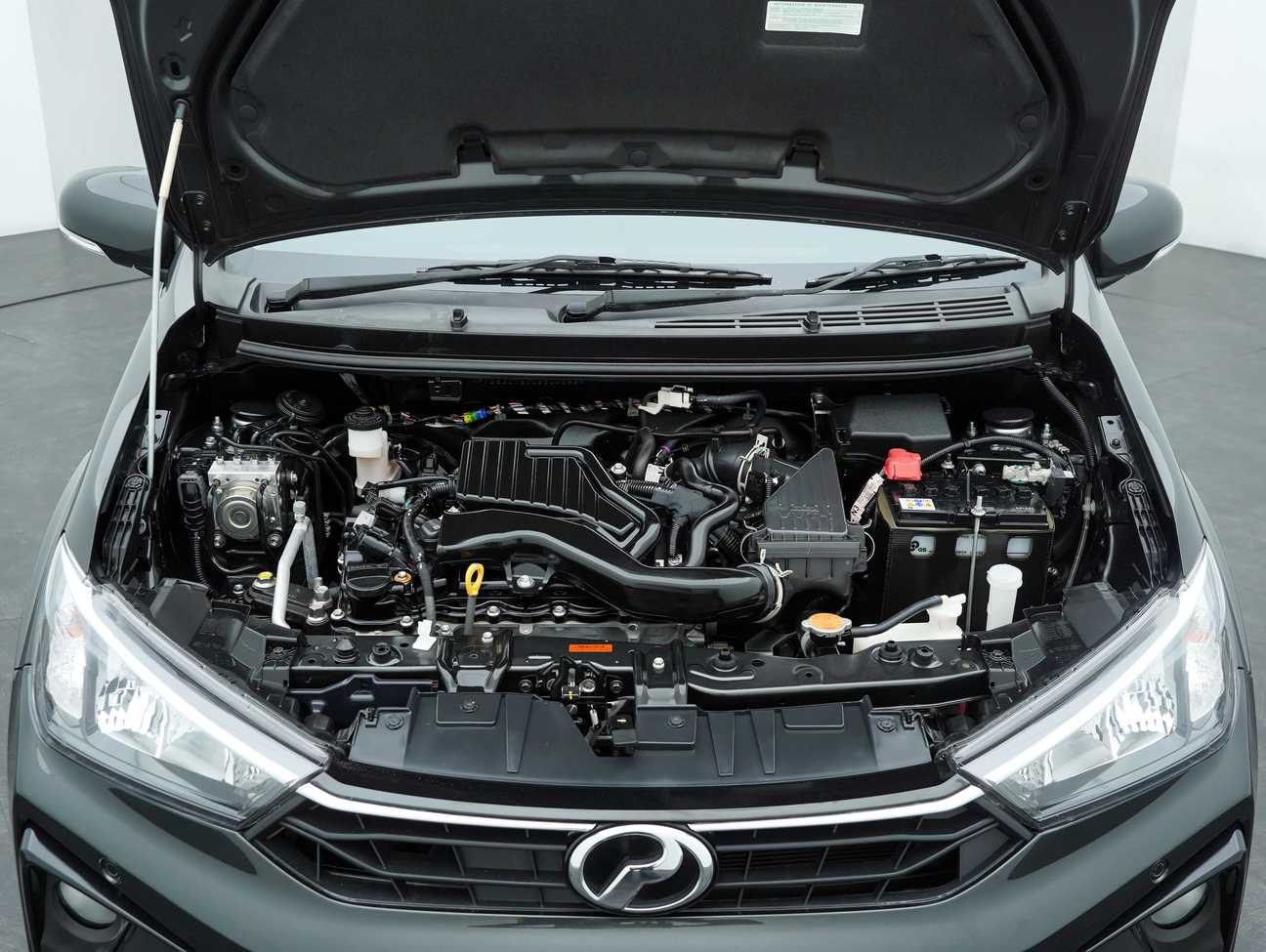 terpakai 2023 Perodua Bezza Advance 1.3