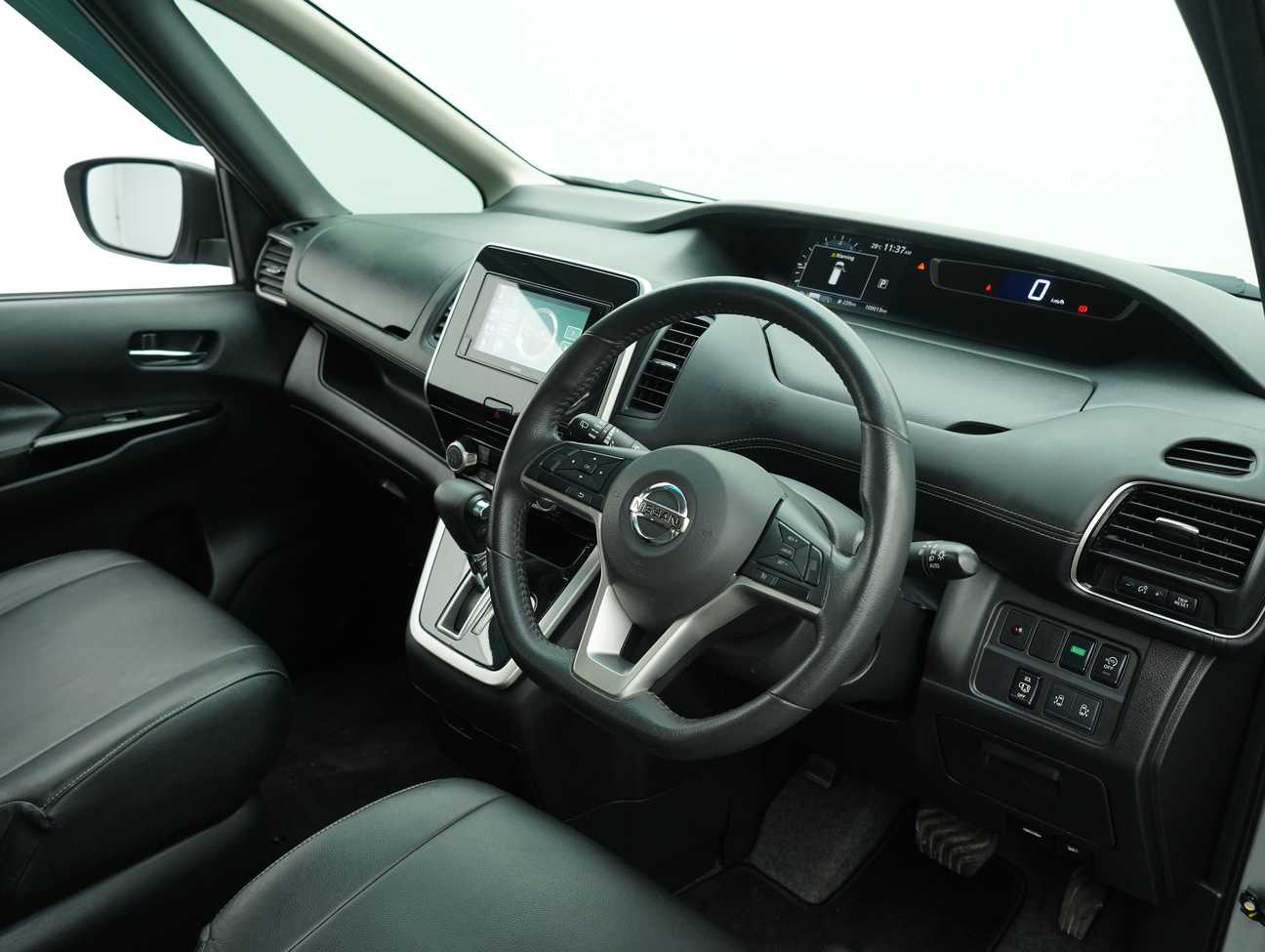 used 2019 Nissan Serena S-Hybrid High-Way Star 2.0