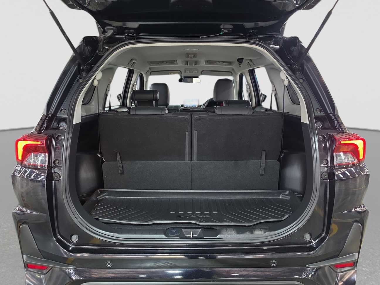 terpakai 2023 Perodua Alza AV 1.5
