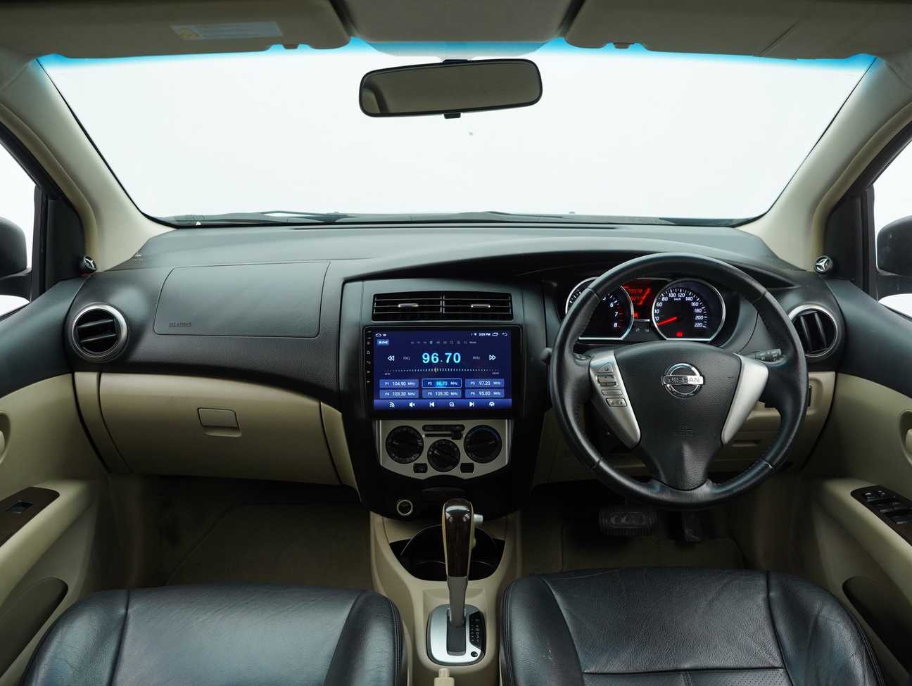 used 2013 Nissan Grand Livina Impul 1.8