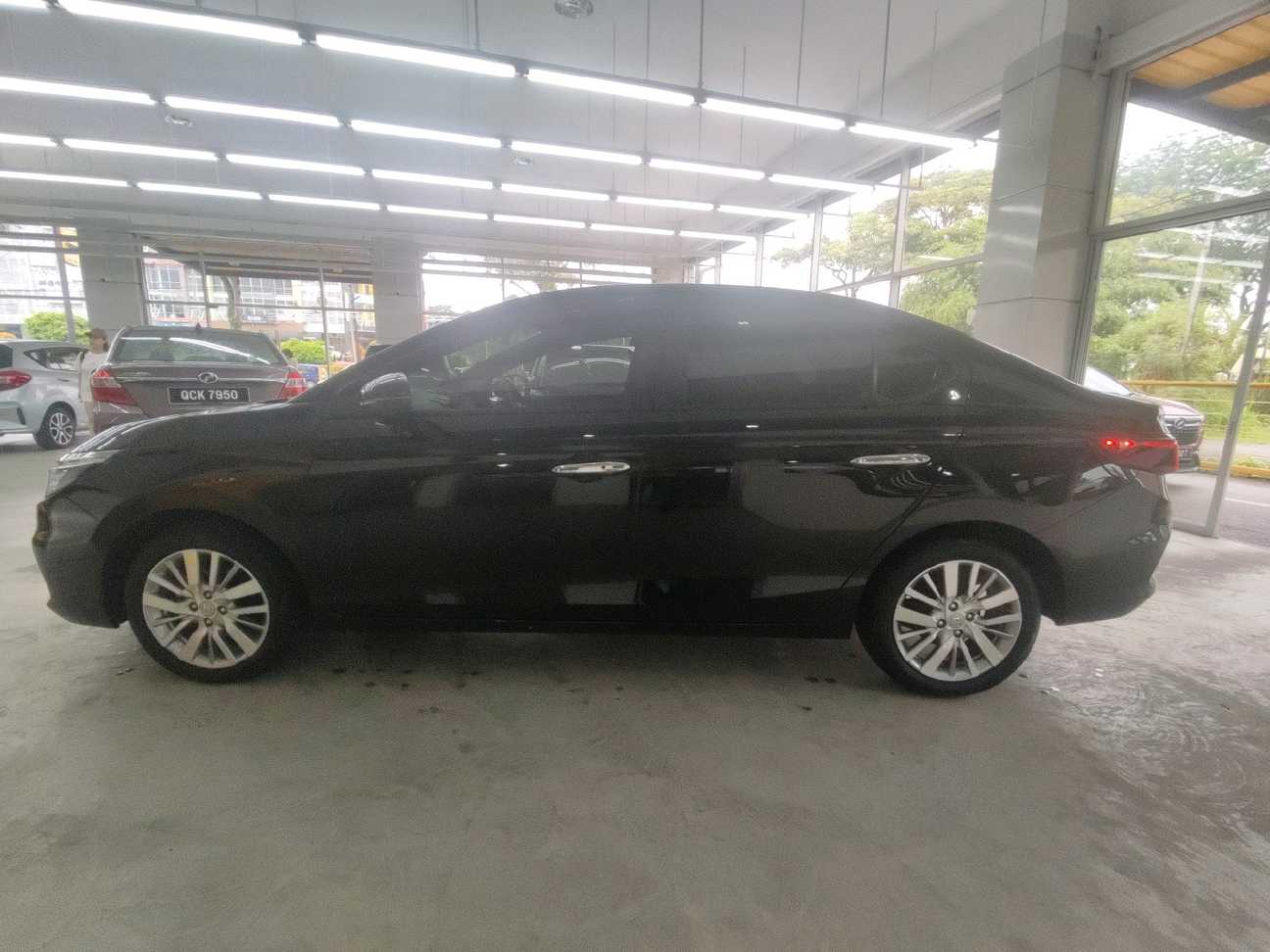 used 2023 Honda City V 1.5