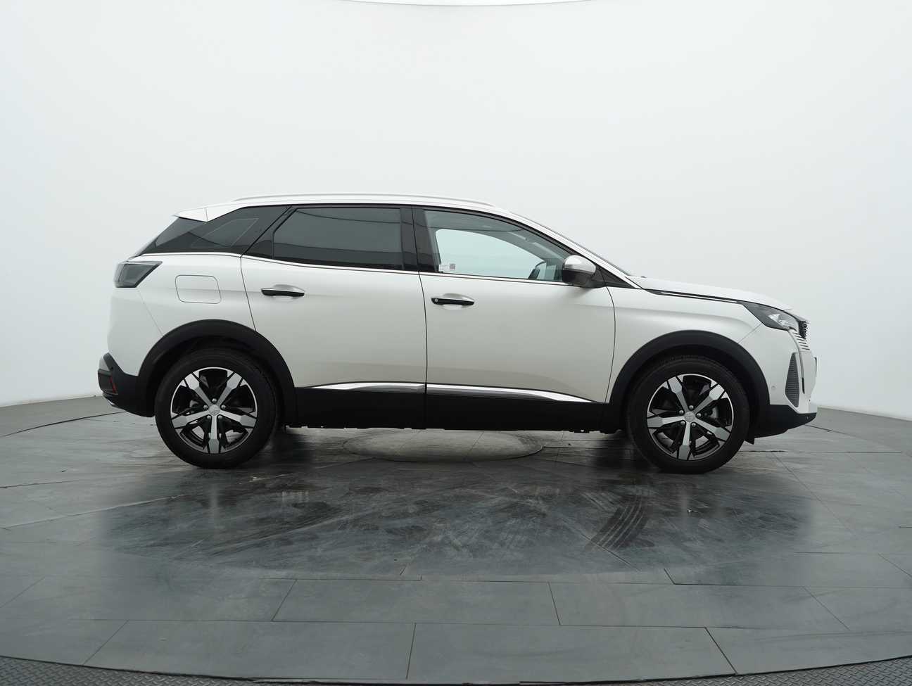 terpakai 2024 Peugeot 3008 THP Allure 1.6