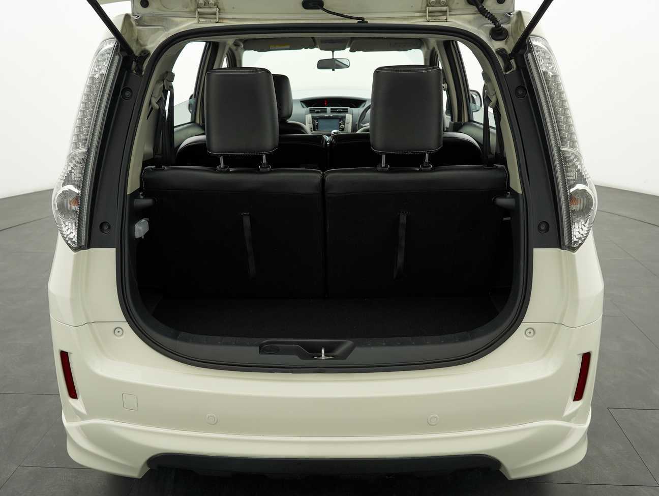 used 2015 Perodua Alza Advance 1.5