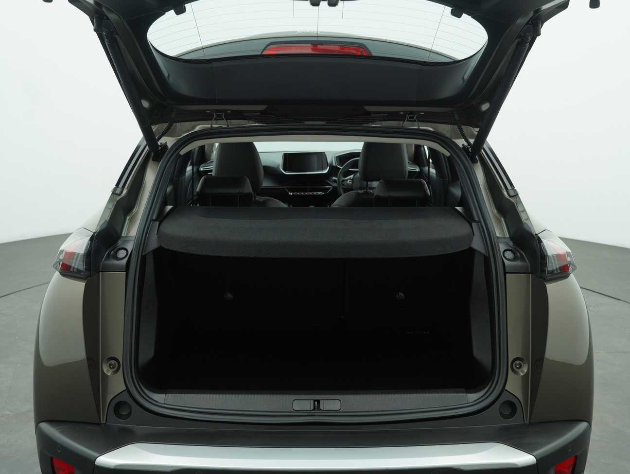 used 2025 Peugeot 2008 Allure 1.2