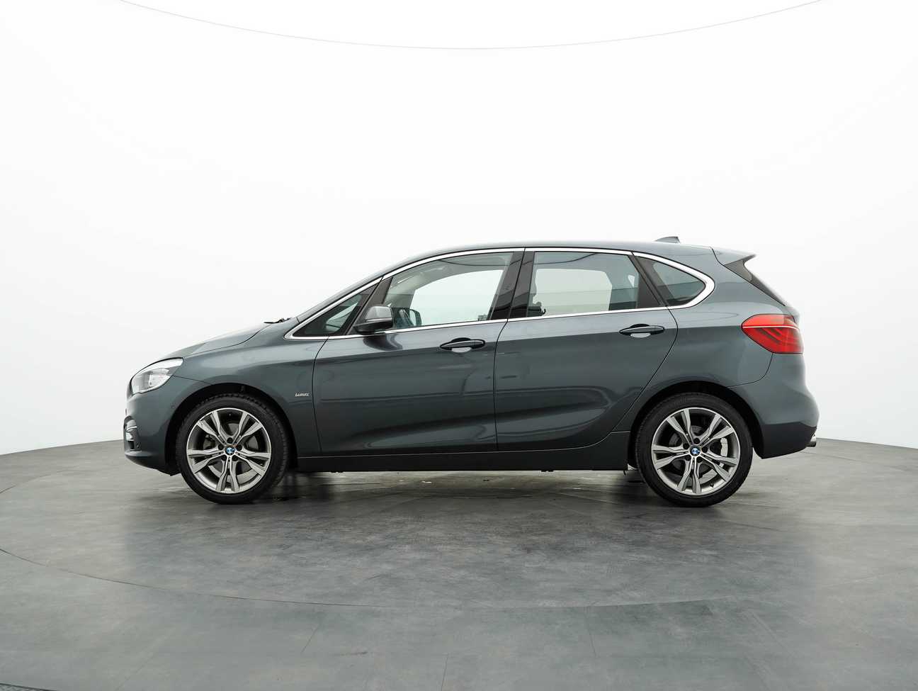 terpakai 2016 BMW 2 18I ACTIVE TOURER 1.5