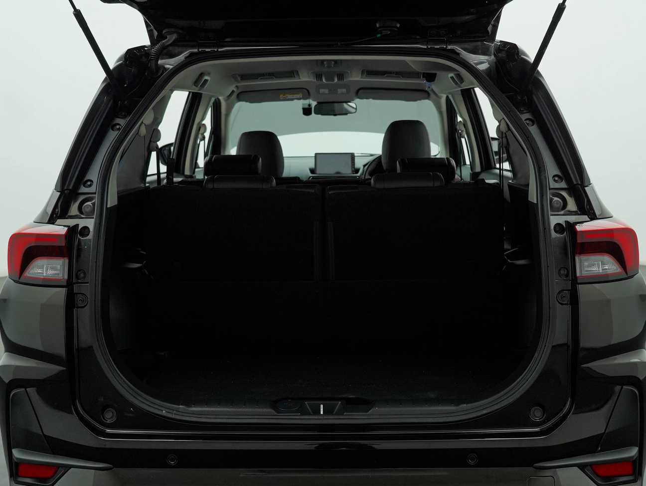 terpakai 2023 Perodua Alza AV 1.5