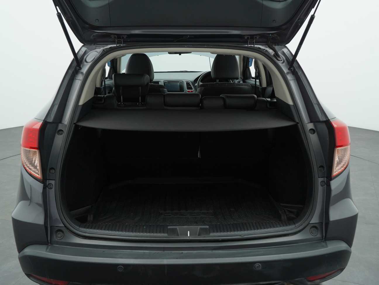 used 2017 Honda HR-V V 1.8