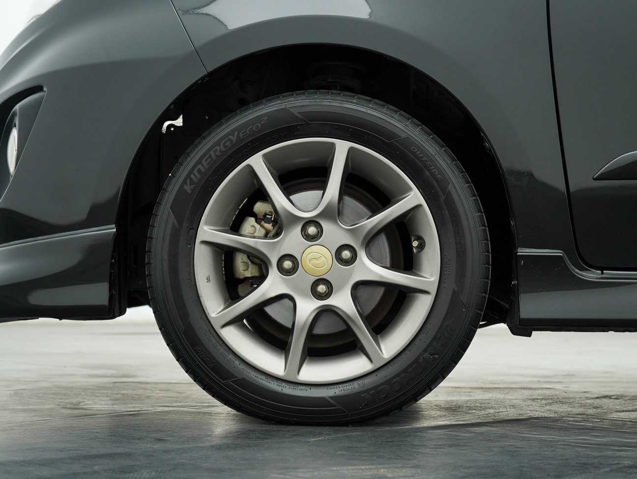 terpakai 2015 Perodua Alza Advance 1.5