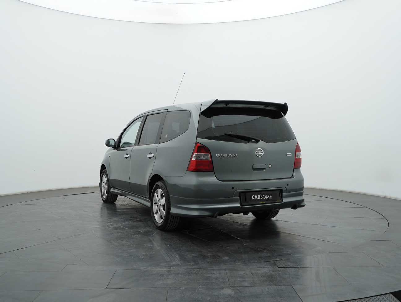 used 2013 Nissan Grand Livina CVTC Comfort 1.8