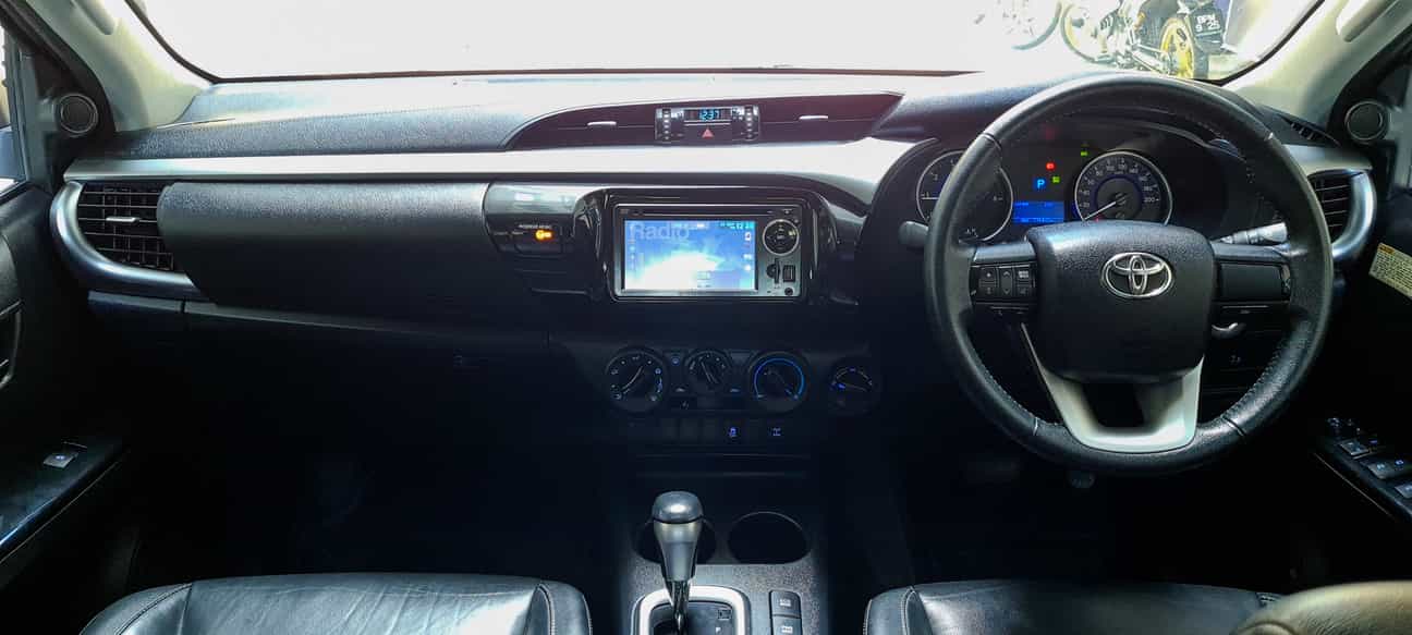 used 2017 Toyota HILUX DOUBLE CAB G 4X4 2.4