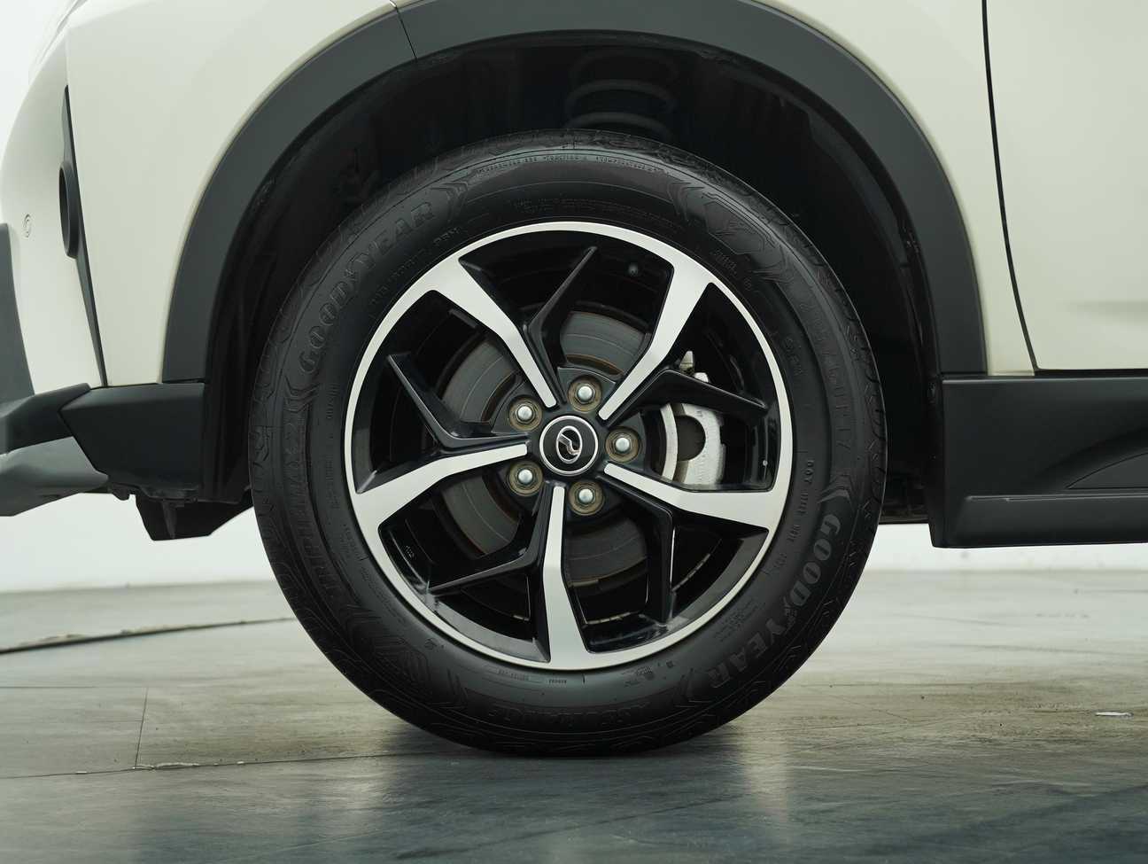 terpakai 2022 Perodua Aruz AV 1.5