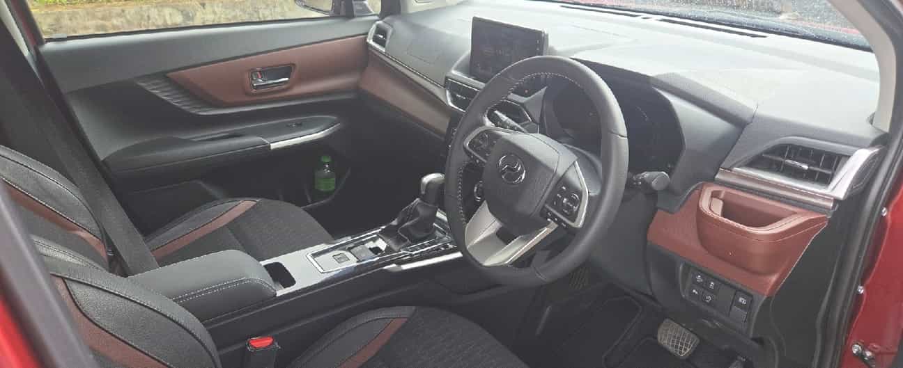 used 2023 Perodua Alza AV 1.5