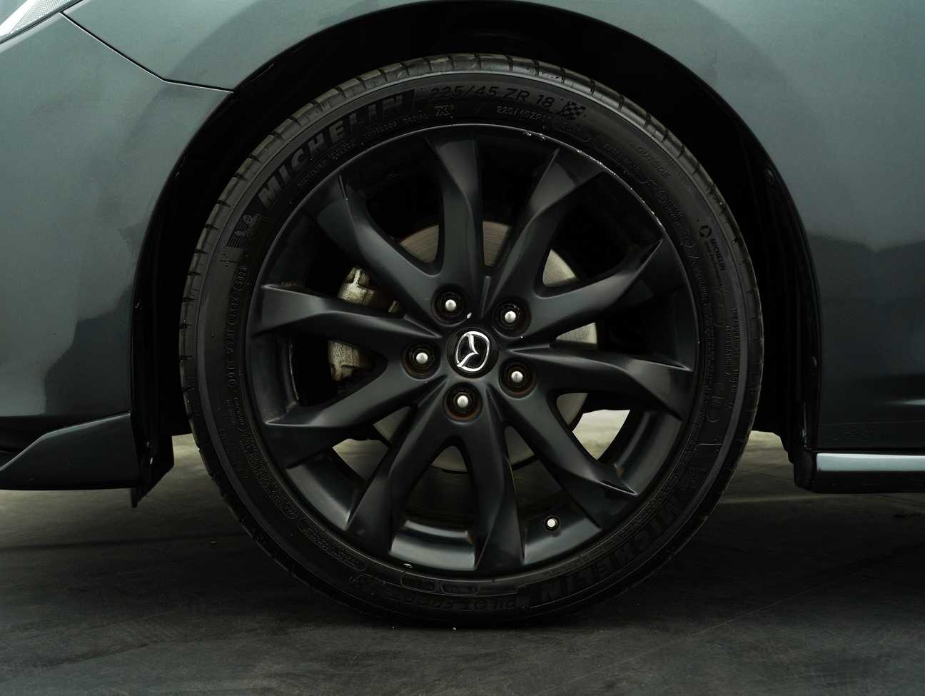 terpakai 2015 Mazda 3 SKYACTIV-G High 2.0