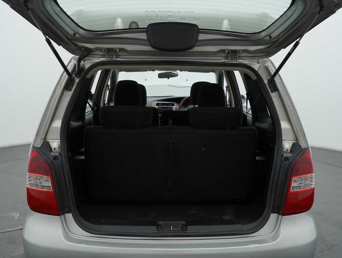 used 2013 Nissan Grand Livina CVTC Comfort 1.8