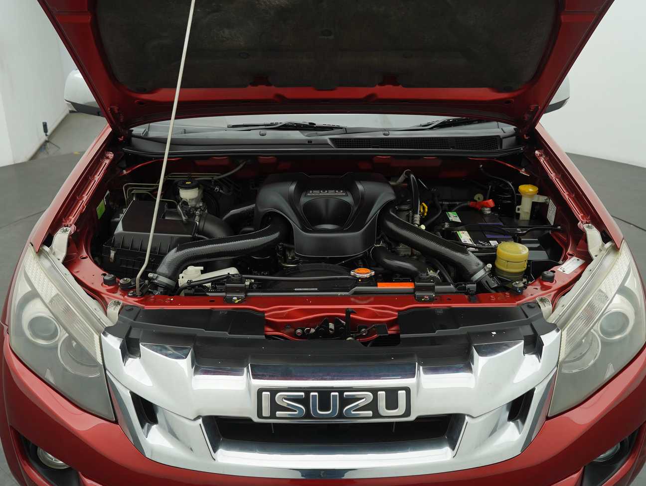 terpakai 2013 Isuzu D-Max Dual Cab 4X4 2.5