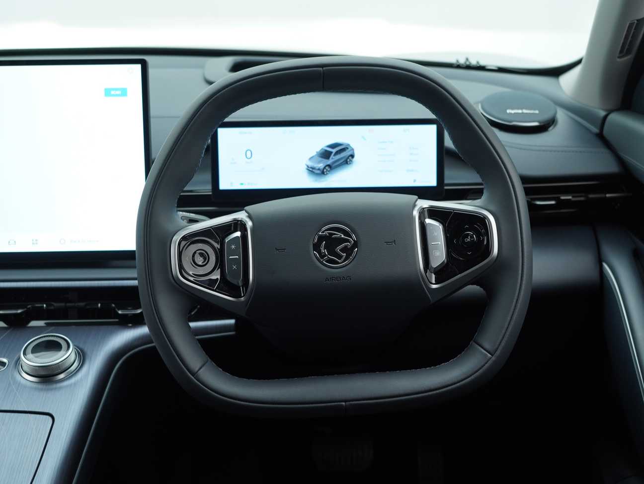 used 2025 Proton e.MAS 7 Premium 