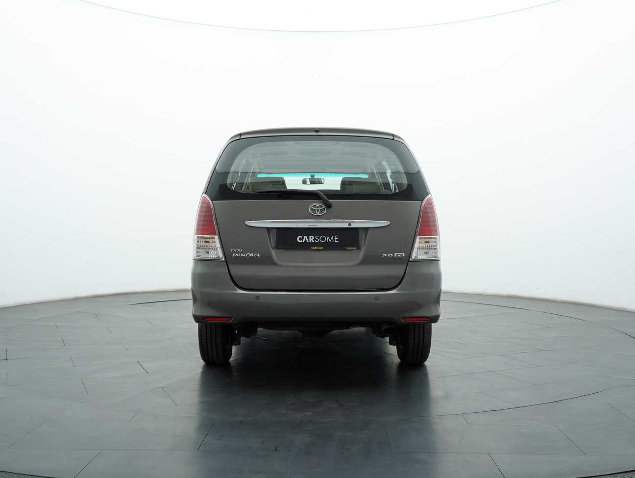 terpakai 2011 Toyota Innova G 2.0