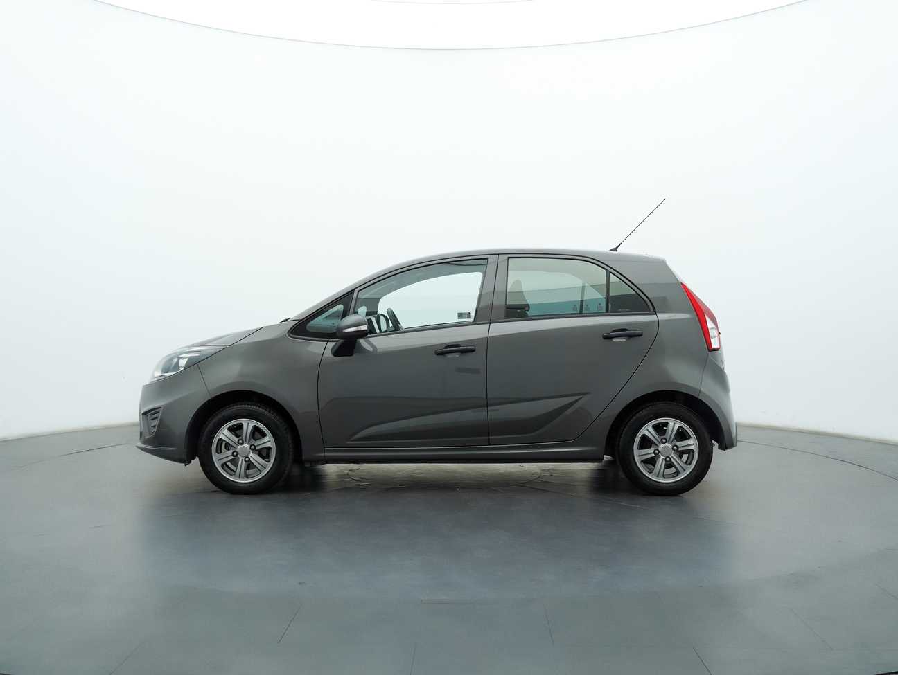 terpakai 2015 Proton Iriz Standard 1.3