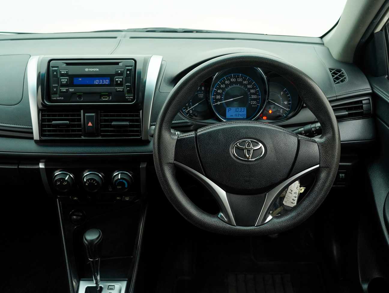 terpakai 2013 Toyota Vios J 1.5