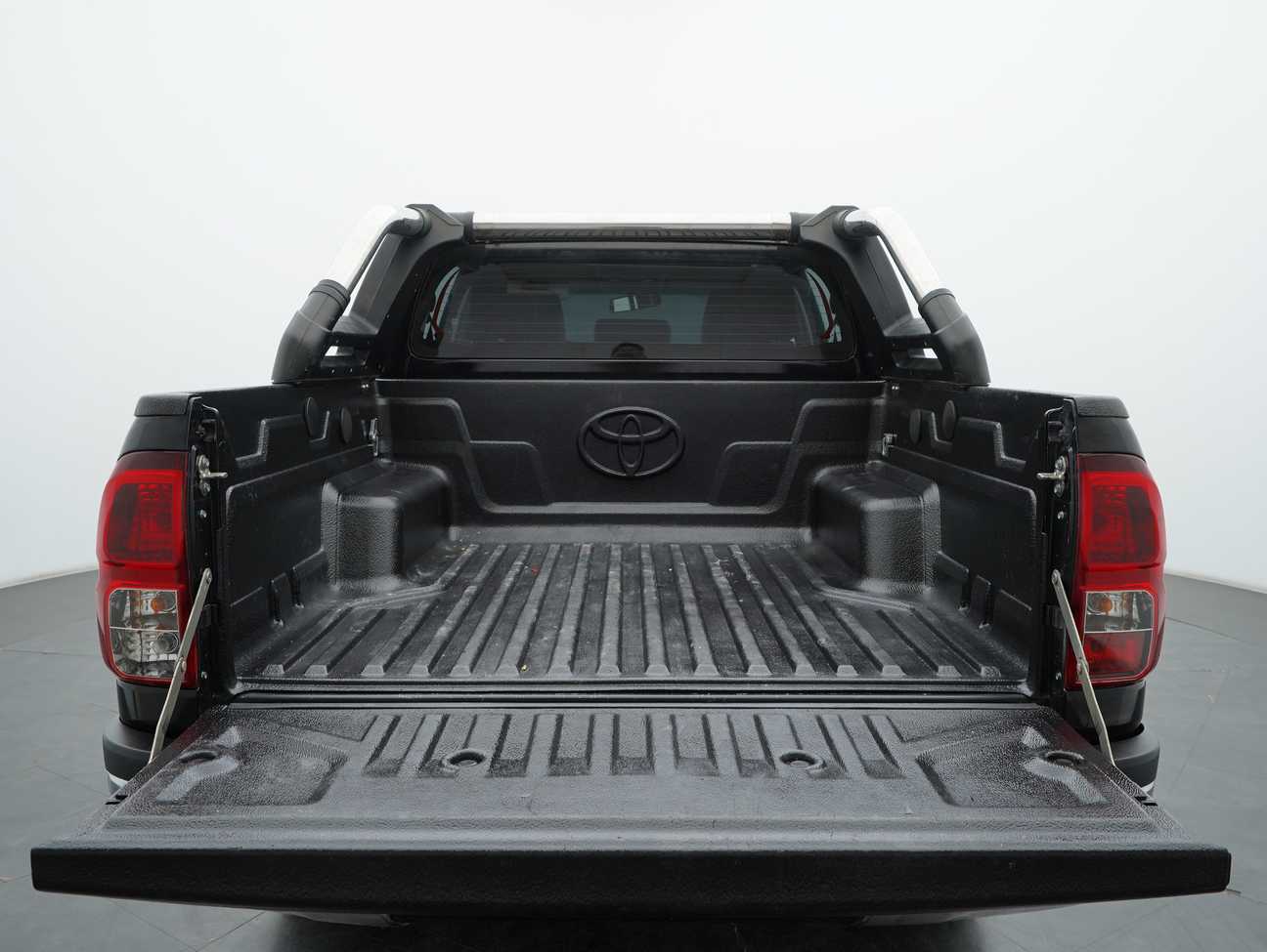 used 2017 Toyota Hilux G Dual Cab 2.4