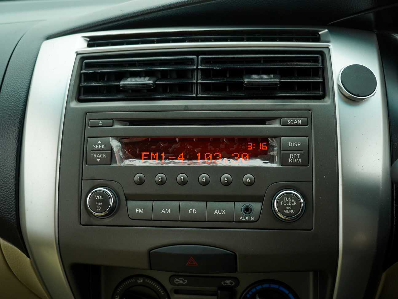 used 2015 Nissan Grand Livina Comfort 1.6