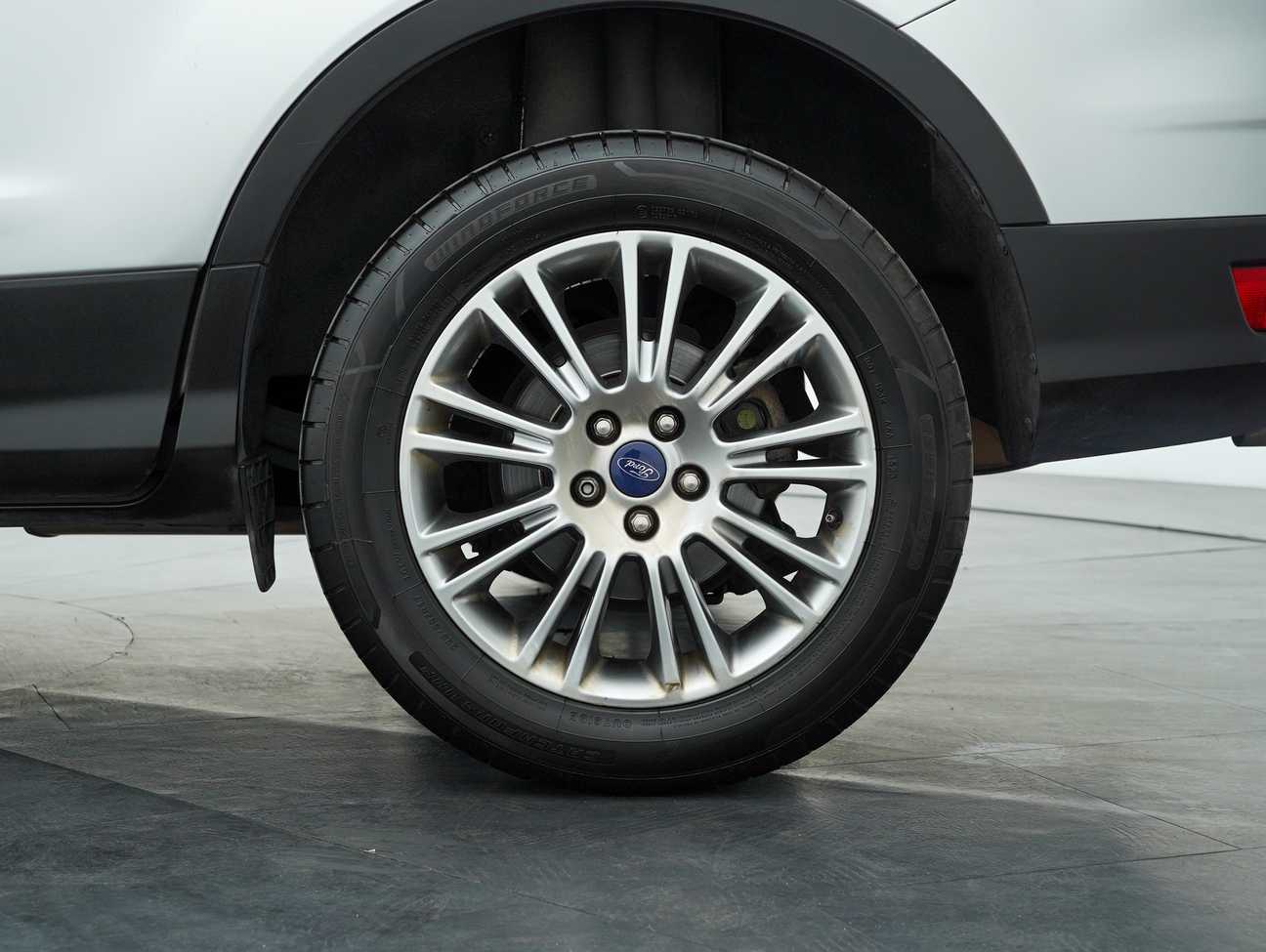 terpakai 2013 Ford Kuga Titanium Ecoboost 1.6