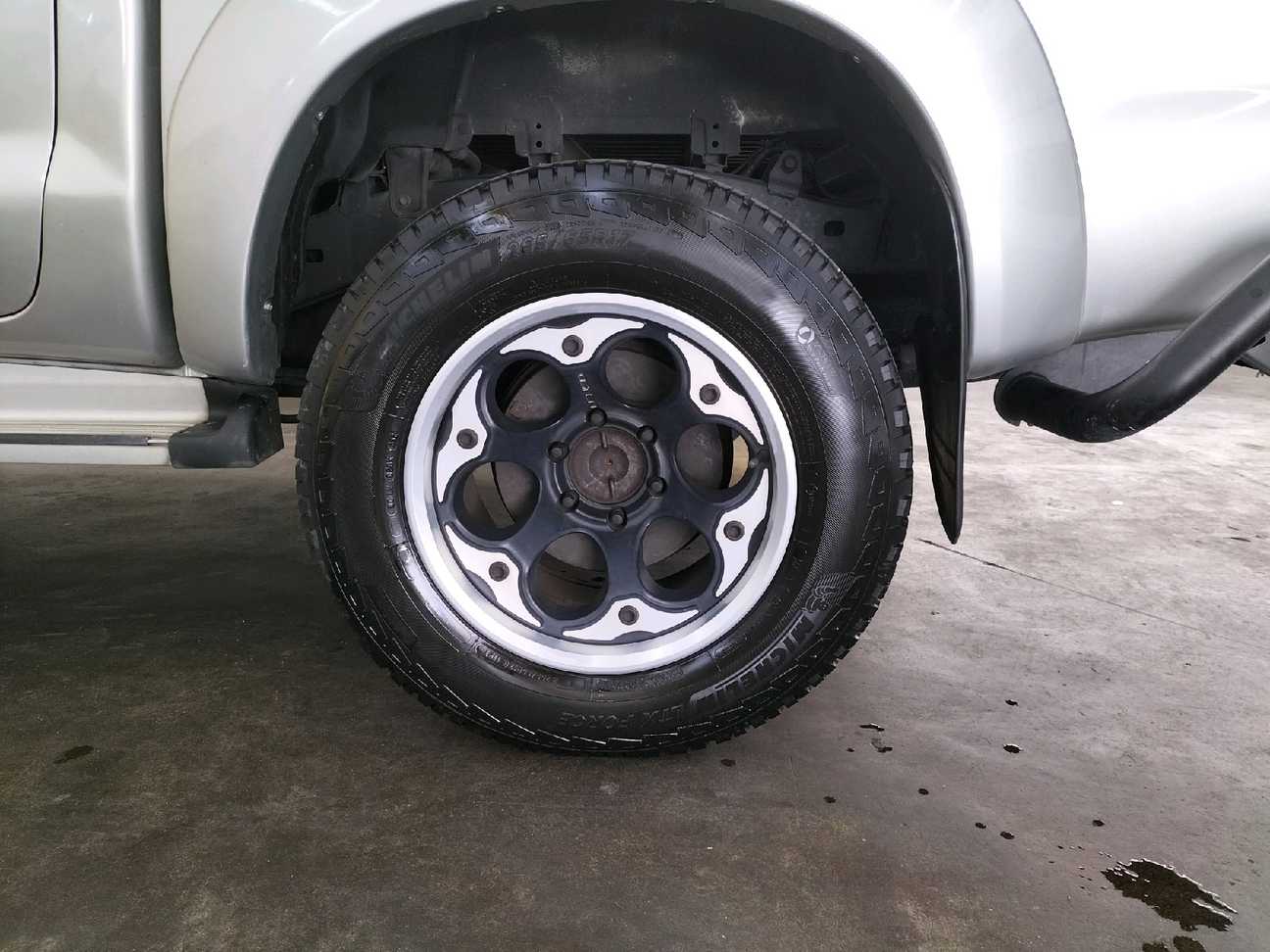 terpakai 2010 Toyota Hilux G VNT Dual Cab 3.0