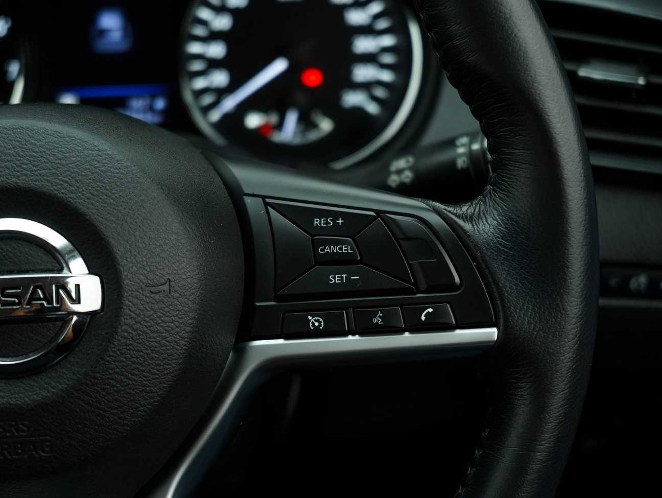 used 2020 Nissan X-Trail Mid 2.0
