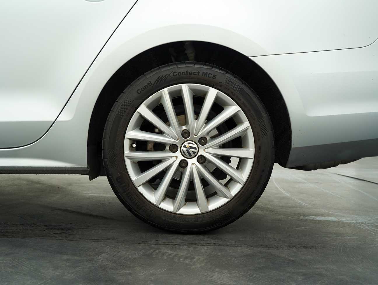 terpakai 2018 Volkswagen JETTA TSI HIGHLINE (CKD) 1.4