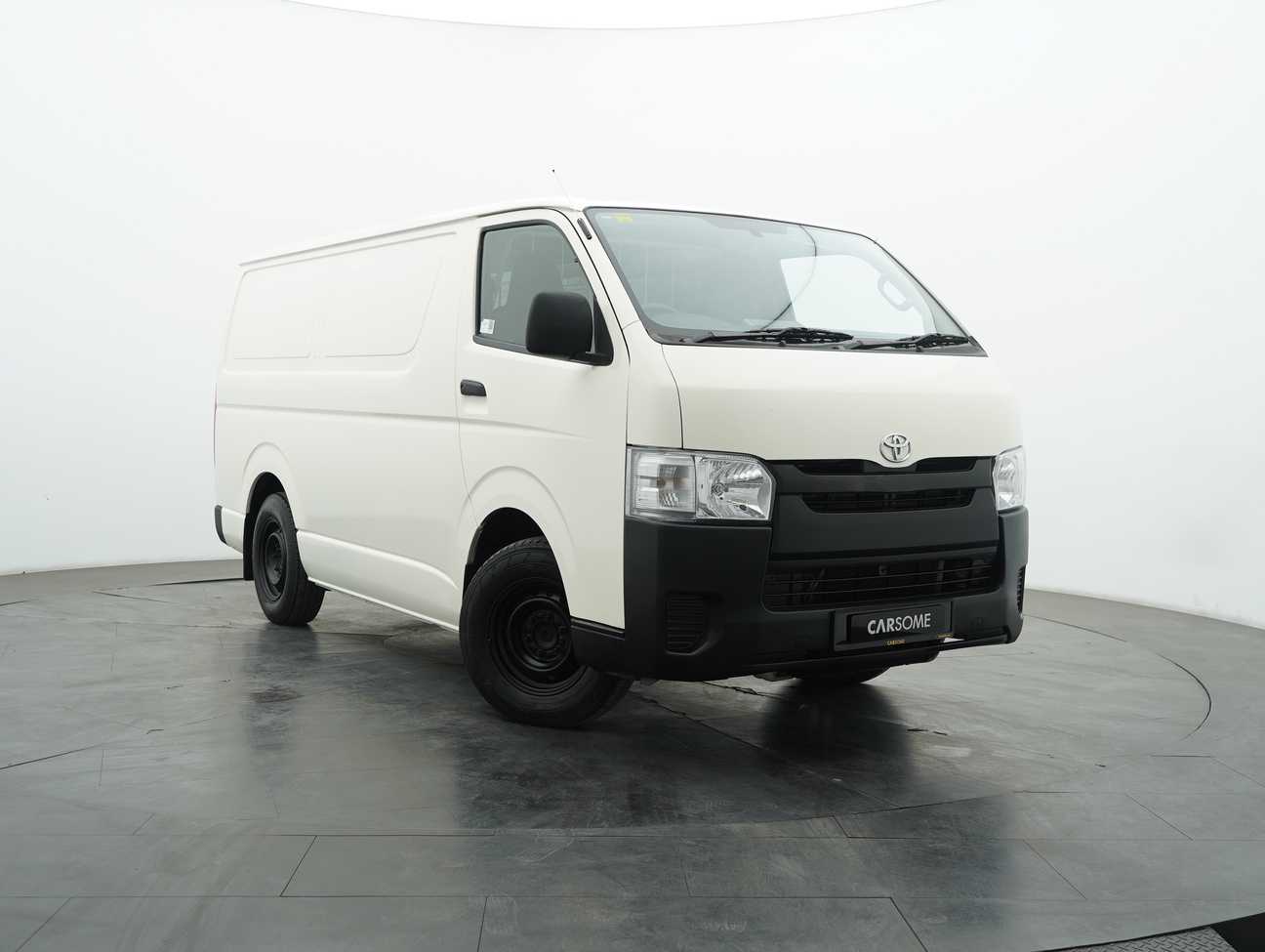 terpakai 2014 Toyota Hiace Panel Van 2.5